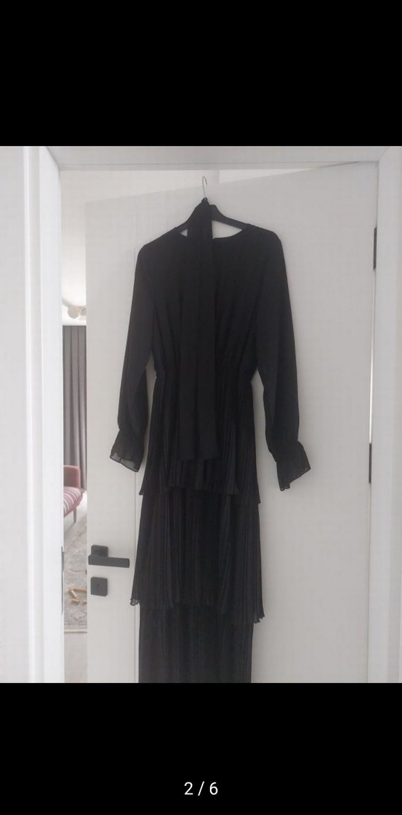 Siyah Uzun Pilili Gotik Elbise - Görsel 2