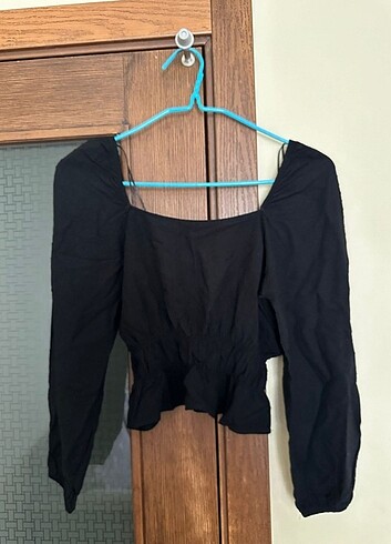 Siyah crop