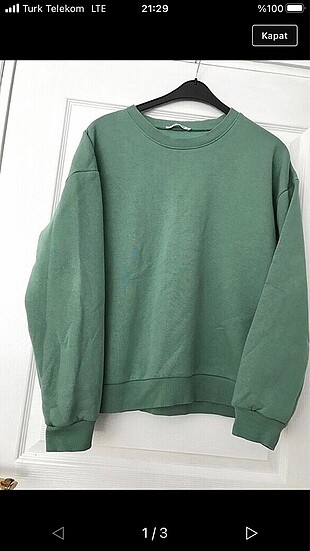 Sweatshirt