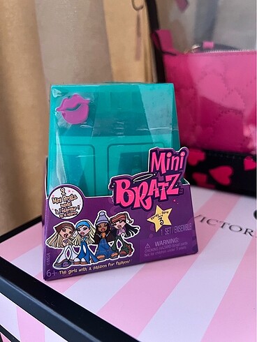 Bratz mini seri 3
