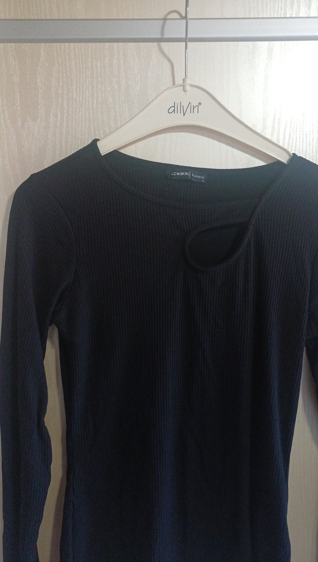 Siyah Uzun Kollu Fit Kesim Kadın Kazak - Görsel 3