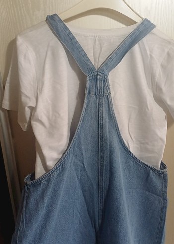 Beyaz Tişört ve Denim Midi Salopet - Görsel 3