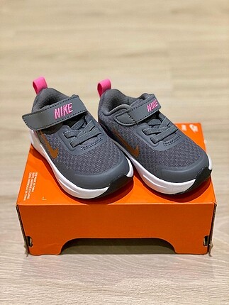 Nike kız çoçuk spor ayakkabı