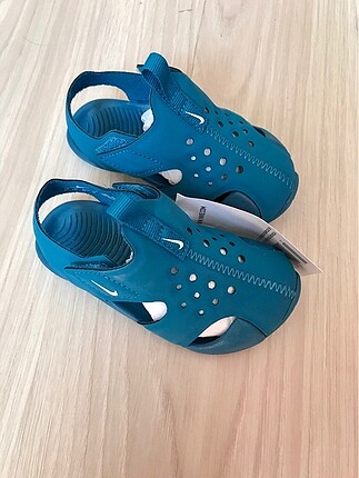 Erkek bebek Nike sandalet