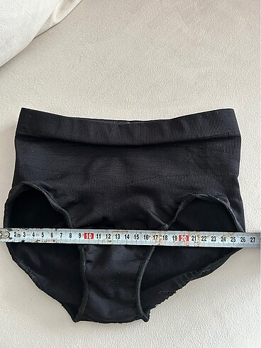 Külot model siyah korse - Görsel 6