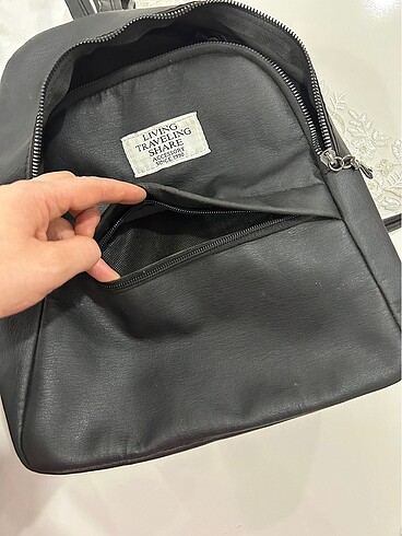 siyah küçük boy sırtçantası - Görsel 10