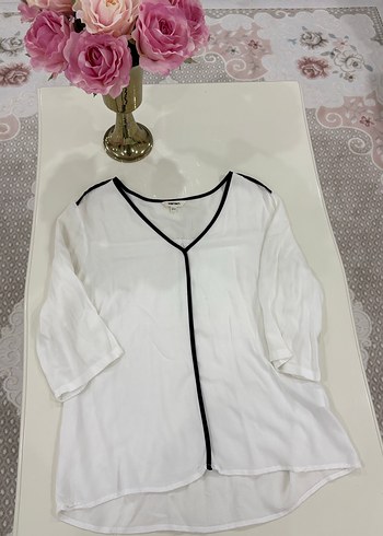 V Yaka Beyaz Uzun Kollu Bluz - Görsel 3