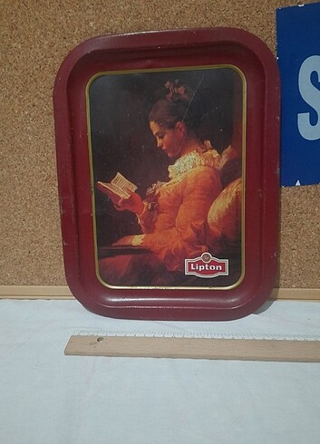 Lipton tepsi ufak çizikler var