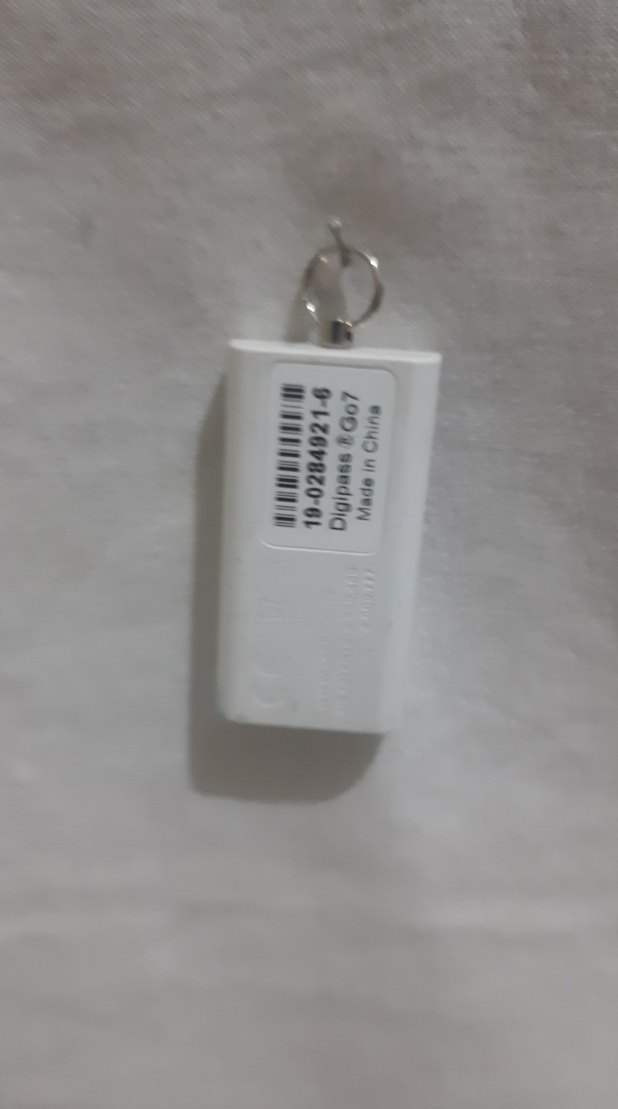 Beyaz Erkek Anahtarlık denizbank - Görsel 2