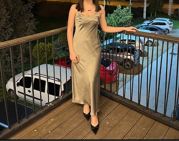 Zara zara saten midi elbise
