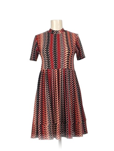 PreLoved Günlük Elbise %70 İndirimli.