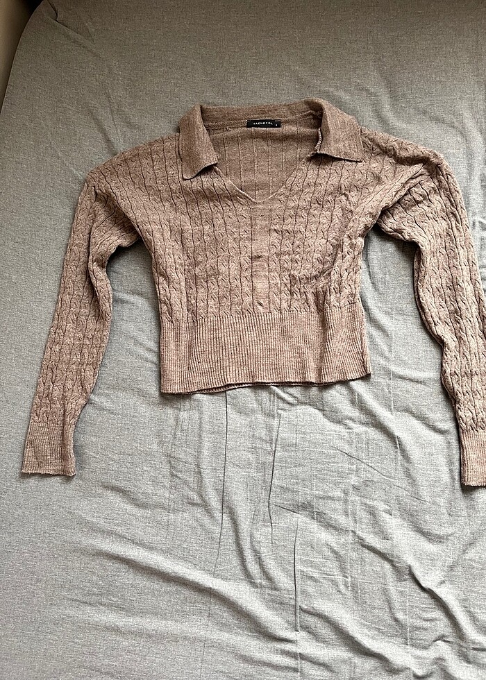 Kahverengi crop triko - Görsel 3