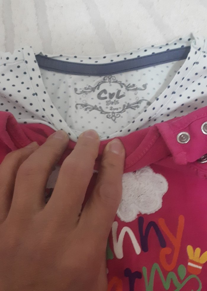 Beyaz Kız Çocuk Düğmeli Baskılı Tişört - Görsel 3