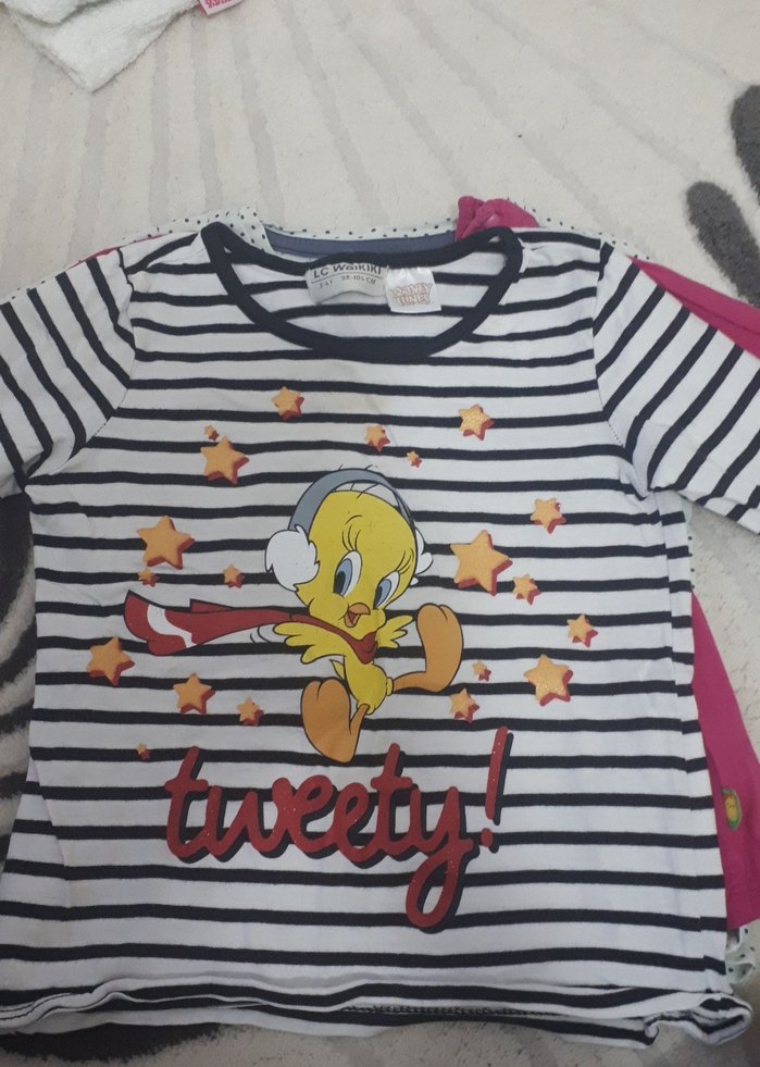 Beyaz Kız Çocuk Düğmeli Baskılı Tişört - Görsel 4