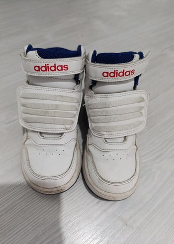 Erkek Çocuk Beyaz Adidas Cırtcırtlı Spor Ayakkabı