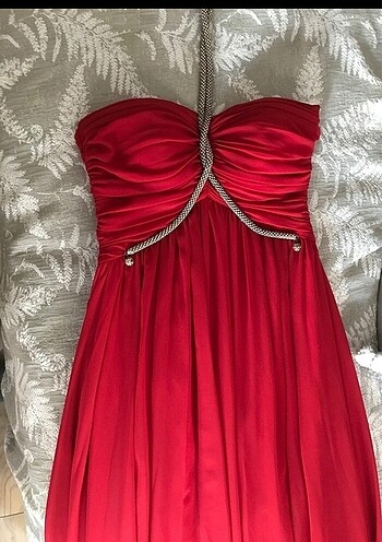 Kırmızı abiye - Görsel 3