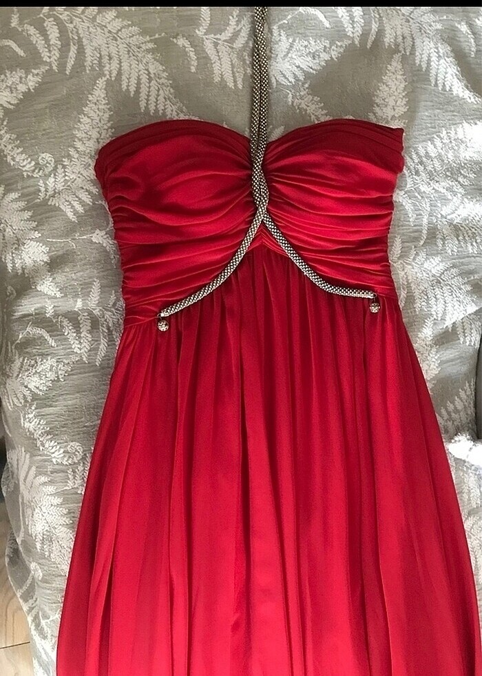 Kırmızı abiye - Görsel 3