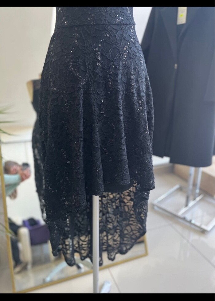 Siyah tül detay elbise - Görsel 4