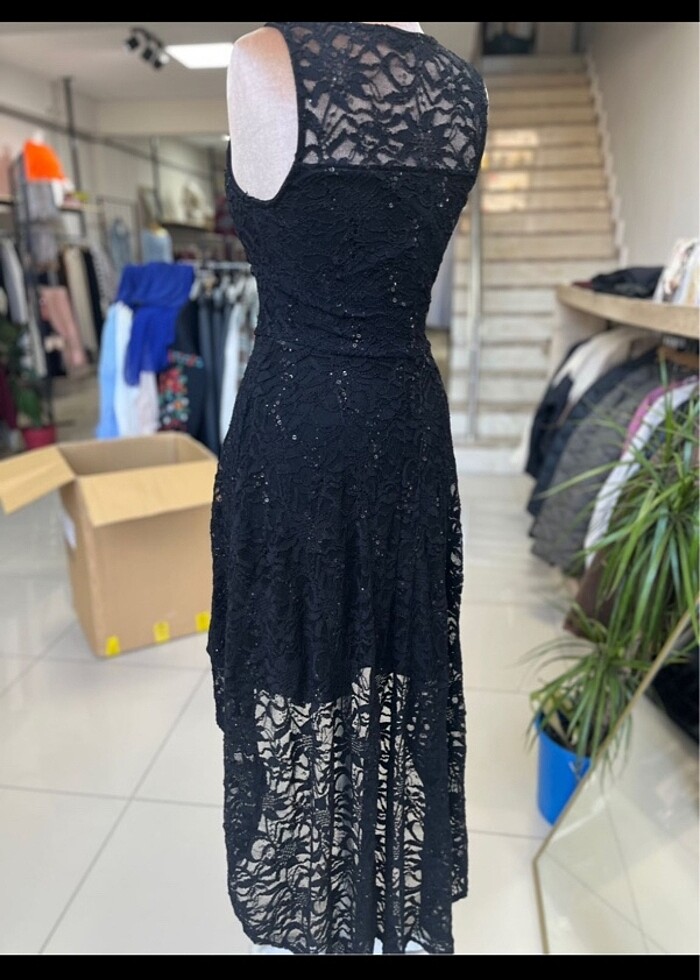 Siyah tül detay elbise - Görsel 5