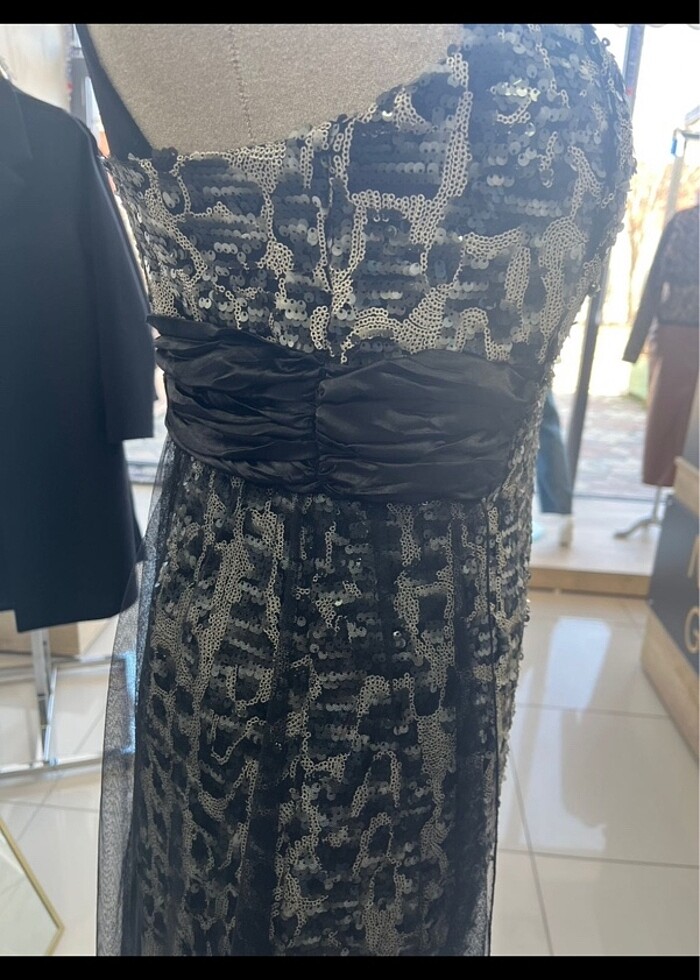 Kısa tül detay abiye - Görsel 5