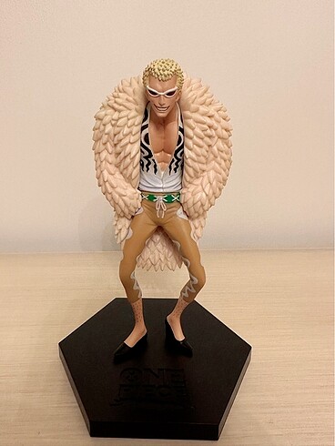 Diğer One Piece Doflamingo Figür Banpresto
