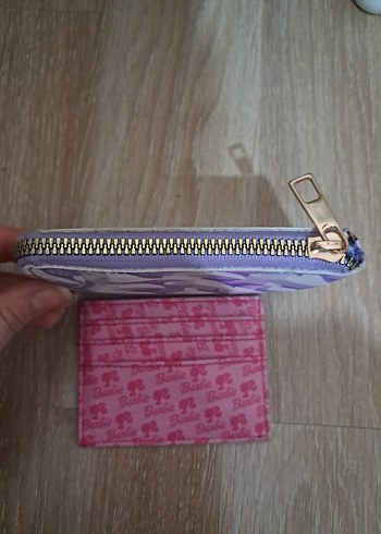 LC Waikiki Mor Baskılı Fermuarlı Kadın Cüzdanı