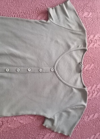 s Beden Haki düğmeli crop