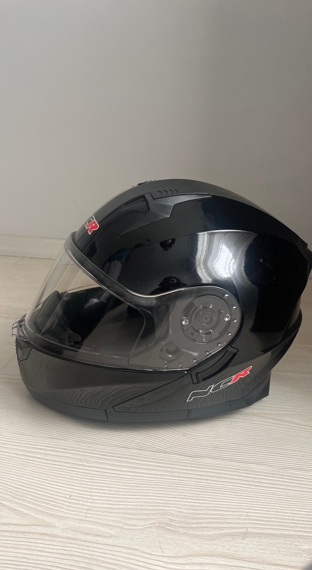 Siyah Motosiklet Kaskı - Görsel 2