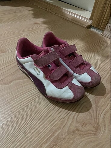 32 Beden Puma spor ayakkabı