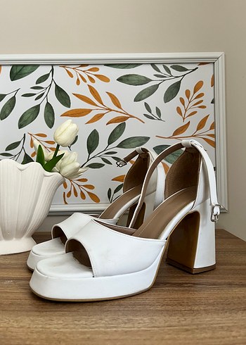 Beyaz Platform Topuklu Kadın Ayakkabı - Görsel 2