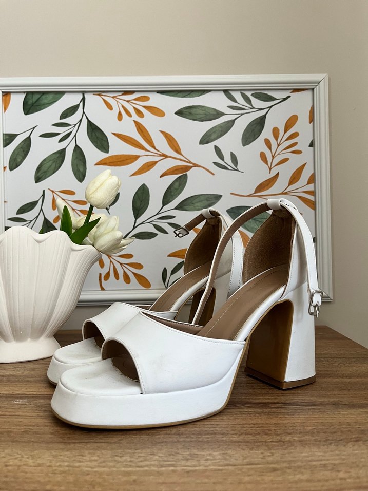 Beyaz Platform Topuklu Kadın Ayakkabı - Görsel 2