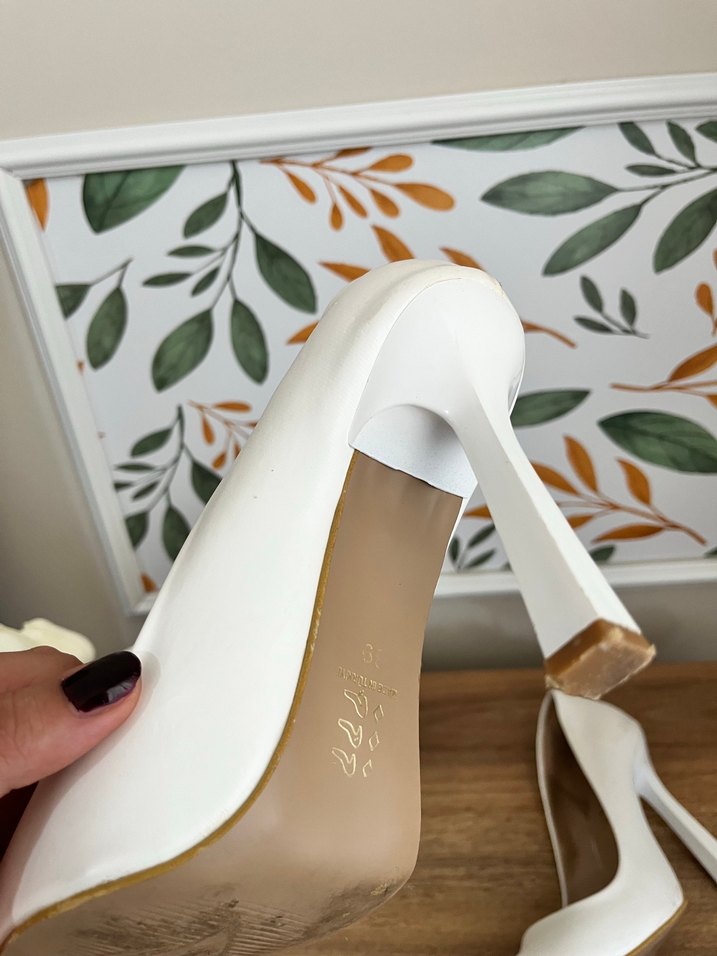 Dantel Detaylı Beyaz Stiletto Gelin Ayakkabısı - Görsel 4