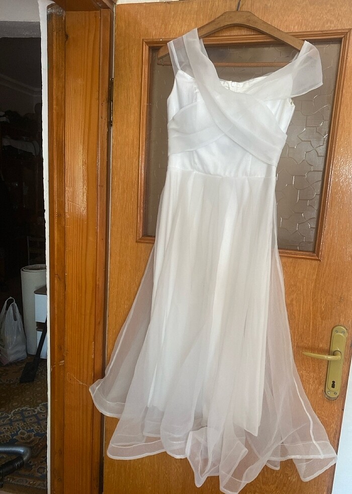 Beyaz elbise - Görsel 2