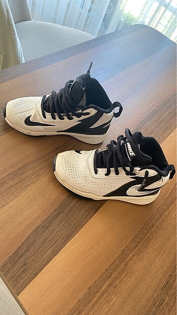 Orjinal Nike 28 numara