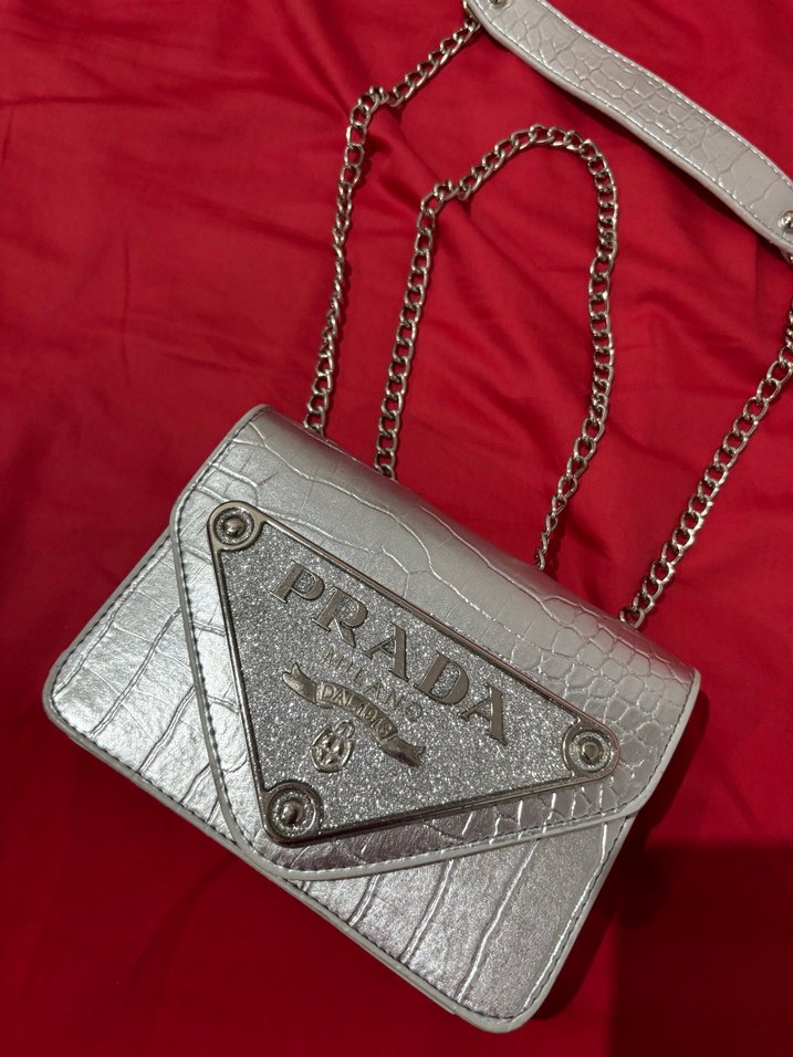 Gri Zincir Detaylı Prada Deri Kadın Çanta - Görsel 3