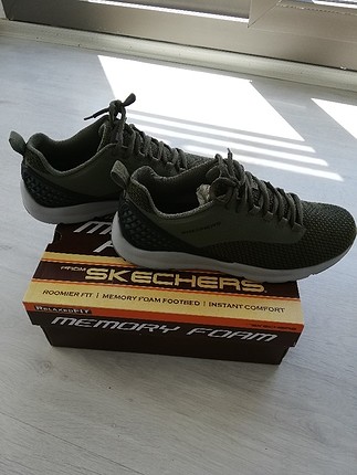 skechers 