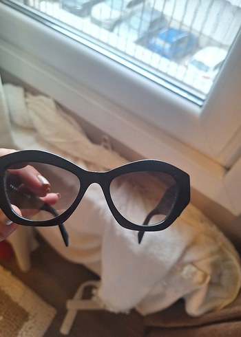 prada gunes gozlugu - Görsel 6