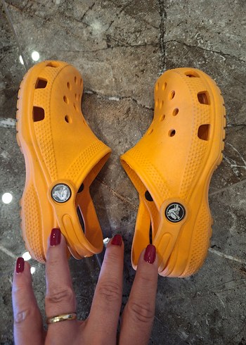 29 Beden turuncu Renk crocs terlik