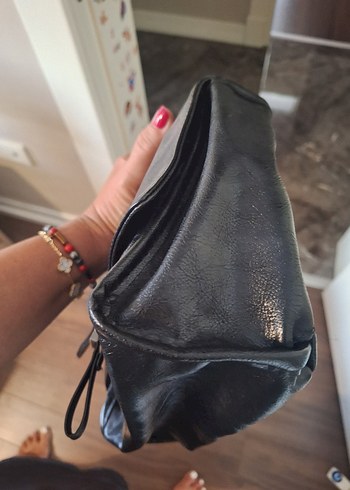 Siyah Deri Zincir Detaylı Kadın Çanta - Görsel 8