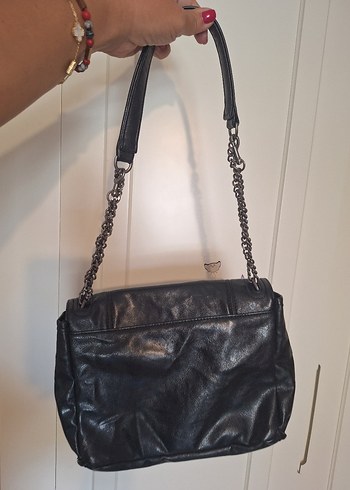 Siyah Deri Zincir Detaylı Kadın Çanta - Görsel 3