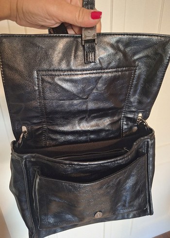 Siyah Deri Zincir Detaylı Kadın Çanta - Görsel 4