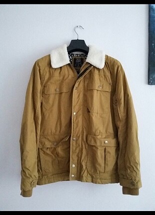 Bershka mont