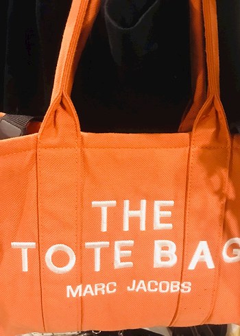 Marc Jacobs Turuncu Baskılı Fermuarlı Çanta