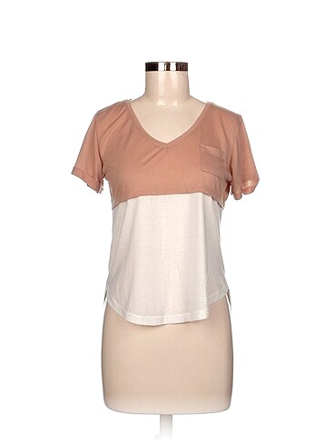 Diğer T-shirt %70 İndirimli.