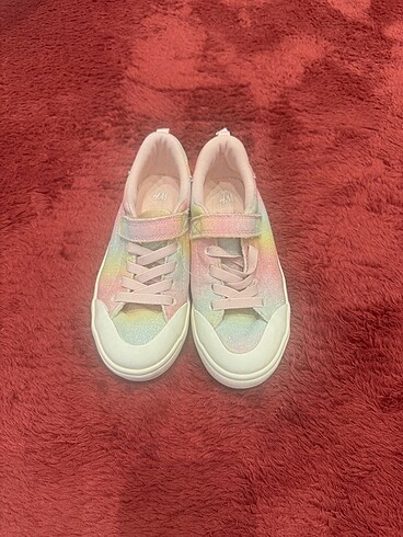 H&M sneakers
