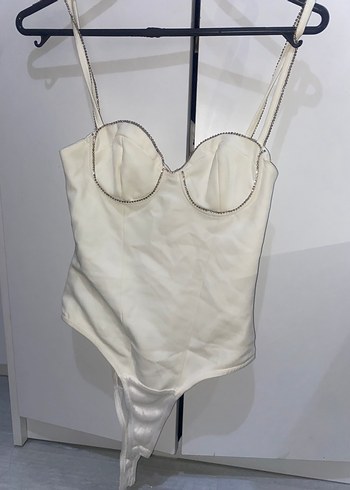 Beyaz Straplez İnce Askılı Bodysuit