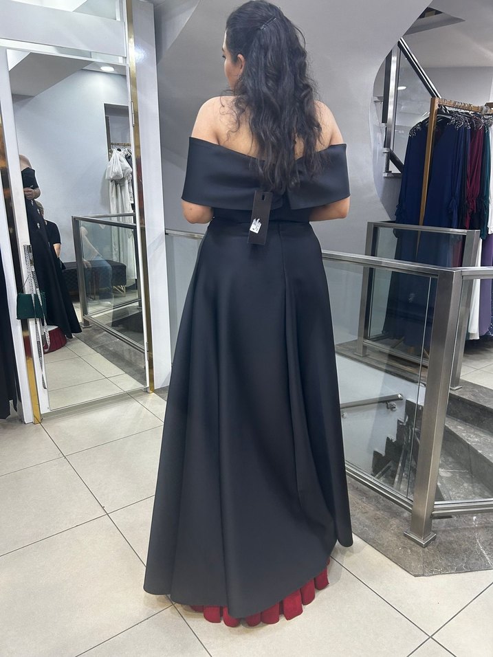 Drapeli Siyah Straplez Taş detaylı Uzun Abiye - Görsel 5