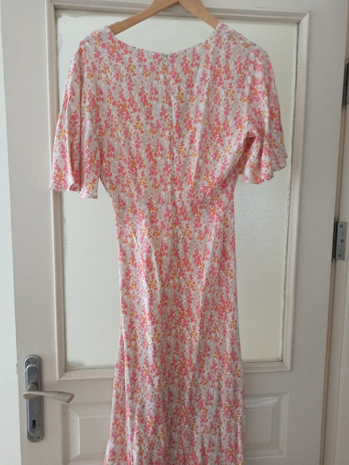 Pembe V Yaka Bohem Uzun Elbise 1 kere giyildi - Görsel 3