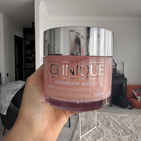 Clinique Moisture Surge
