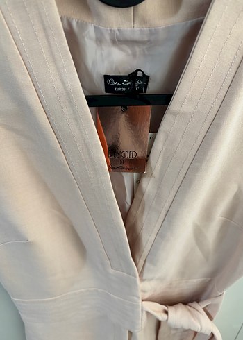 Bej Kadın V Yaka Kuşaklı Tulum - Görsel 2